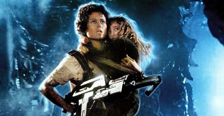 Ripley and Newt in the poster of "aliens" (1986).