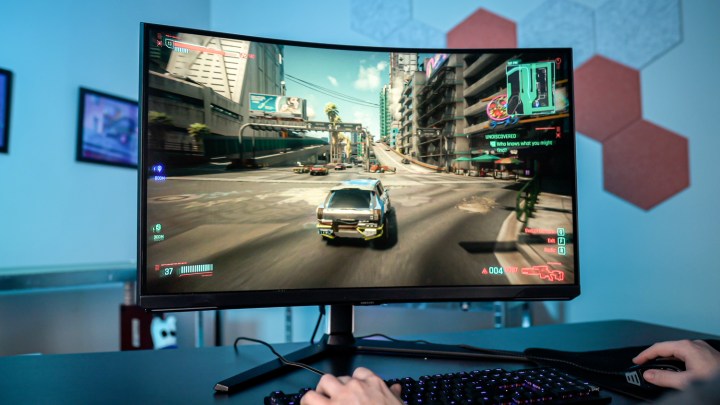 Cyberpunk 2077 running on a Samsung Odyssey Neo G8 monitor.