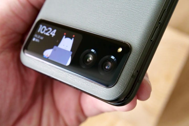 The camera module on the Motorola Razr 40.