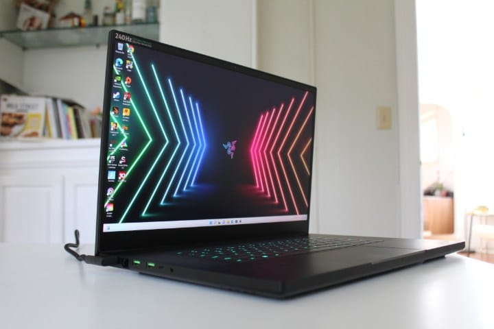 Razer Blade 17 angular view with the display shown on the right and left.