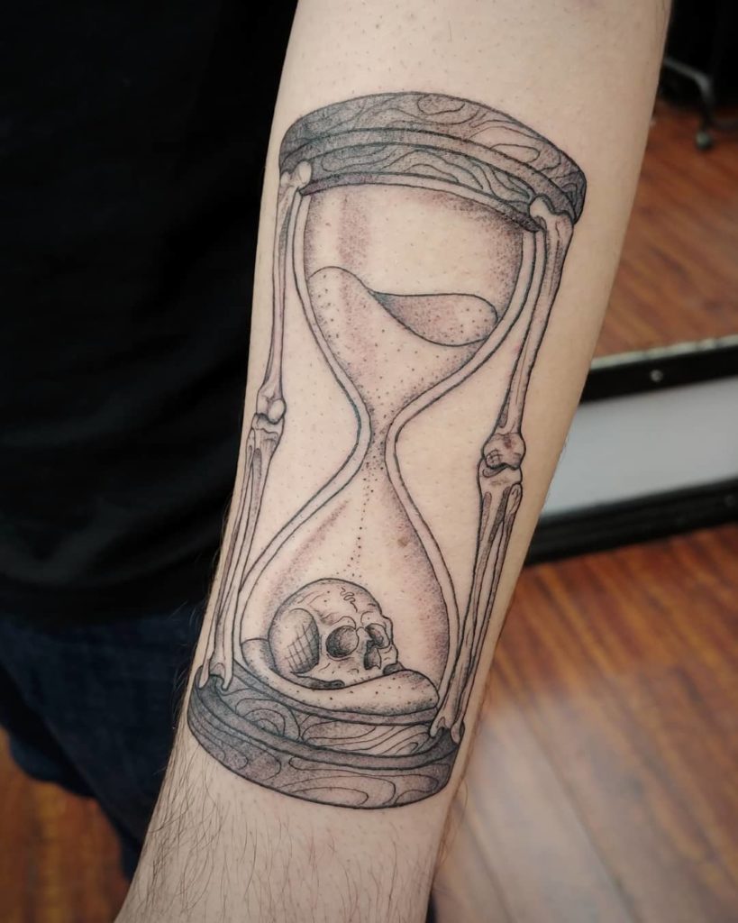 hourglass tattoo