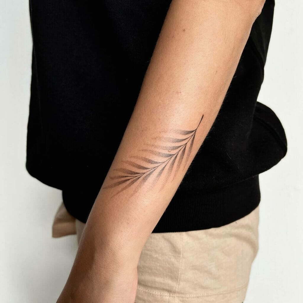 Tattoo on the palm of the wrist, popular designs on the arm