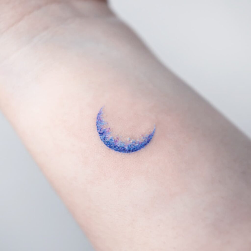 Tatuaje De Luna Azul