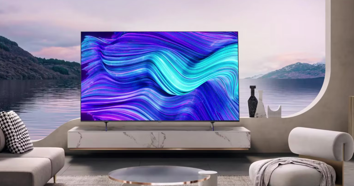 Hisense 50 inch U6H QLED TV Lifestyle