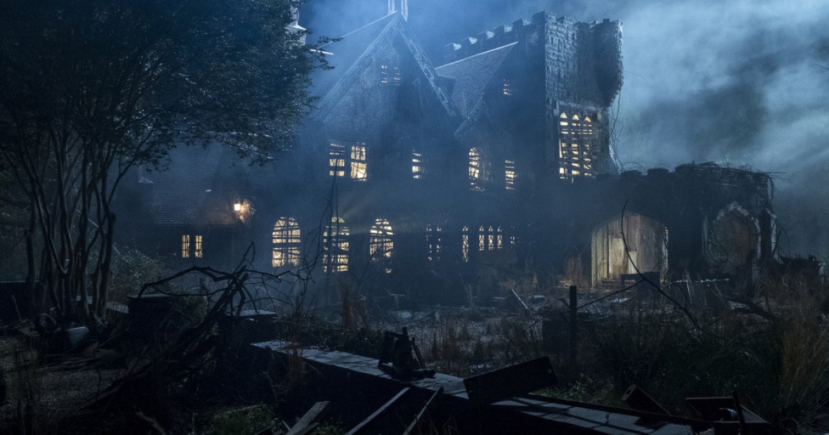 Moonlight shines down on Hill House in Netflixs The Haunting of Hill House