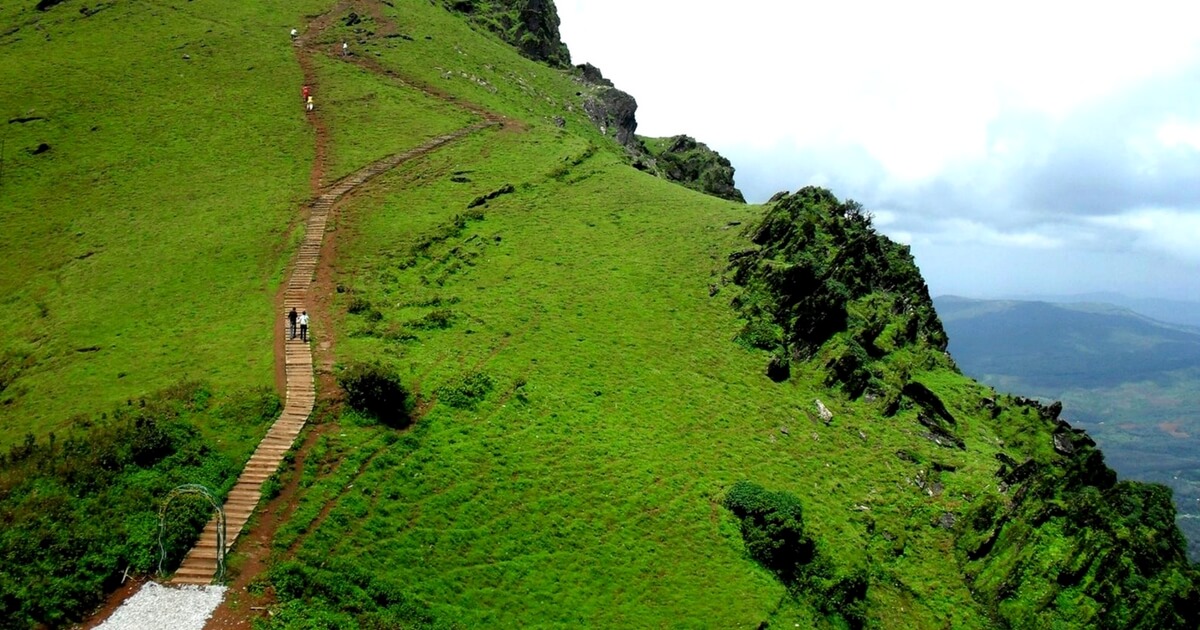 acj 0804 hillstation in karnataka cover