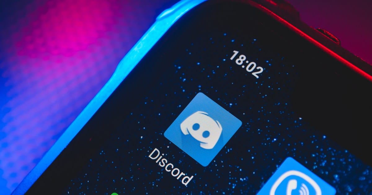 discord app icon on the screen smartphone