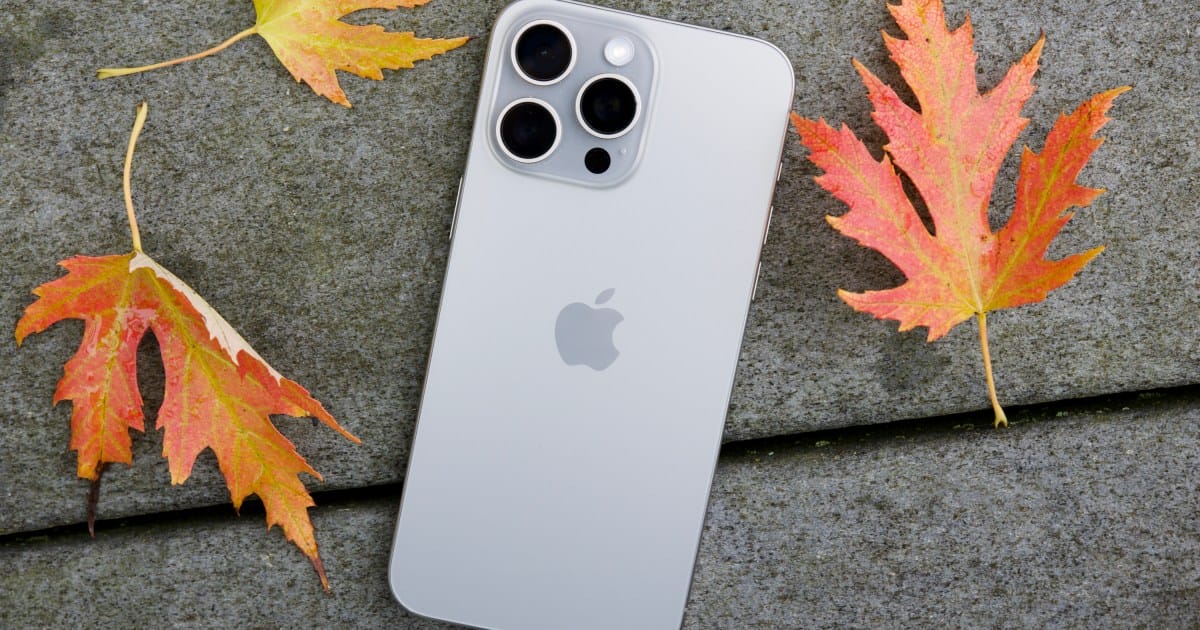 iphone 15 pro max review outside leaves