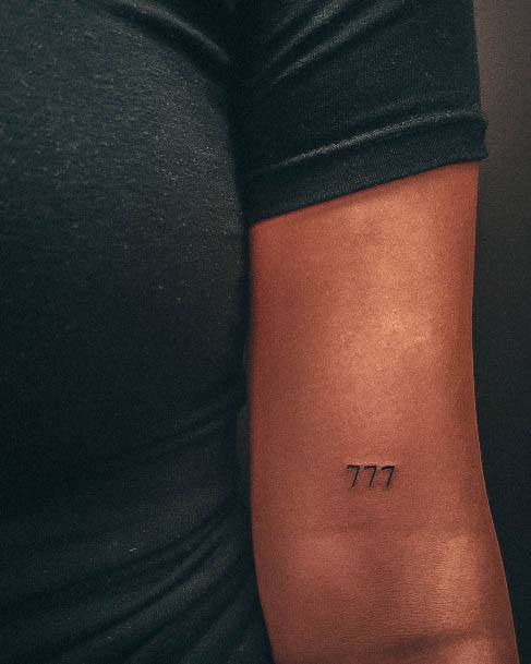 tattoo fancy number fonts