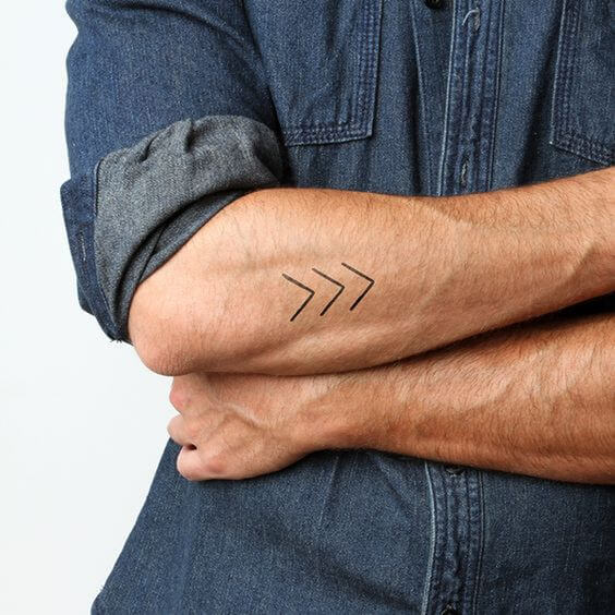 men small tattoo