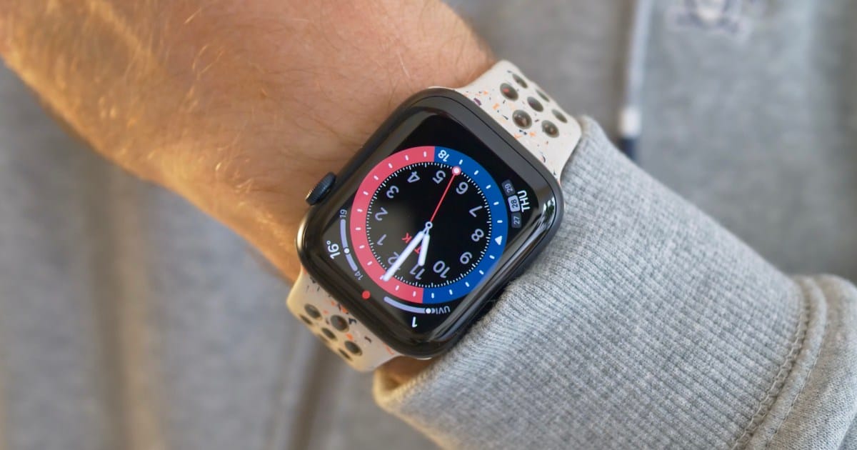 apple watch series 9 front wrist