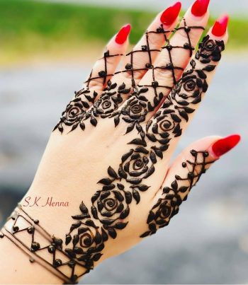 Net and Rose Modern Mehndi Design