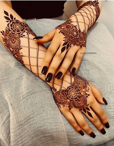 Stylish Eid Mehndi Pattern